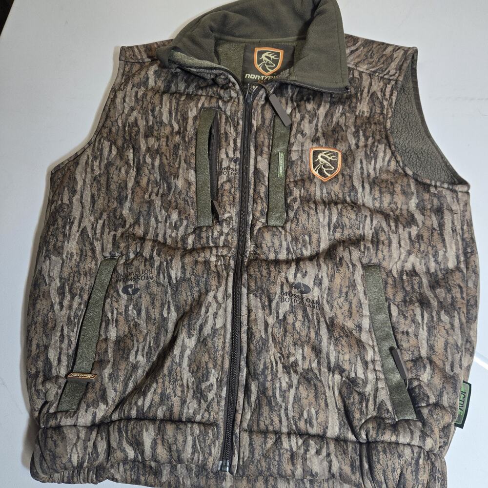 Drake Non-Typical Mens Small Hunting Vest Mossy Oak Bottomland Camo Fleece...